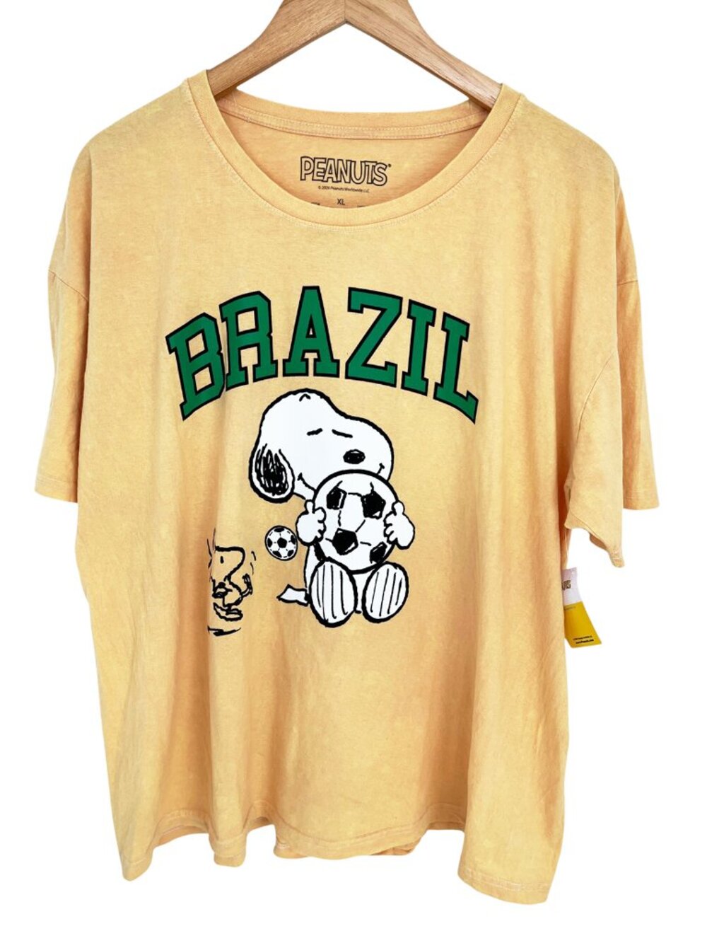 Peanuts Snoopy Brazil Soccer Women’s T-Shirt XL NWT
